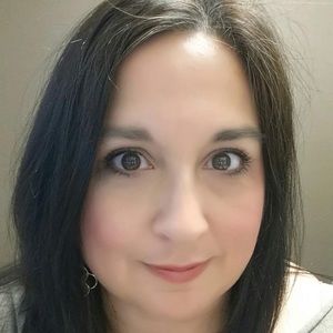 Meet your Posher, Trishia